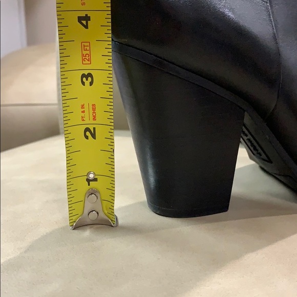 Like New Nine West black boots - Picture 6 of 7